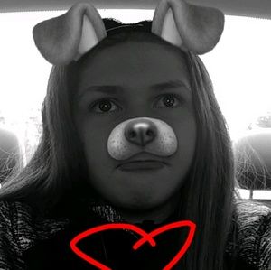 Meet your Posher, Olivia